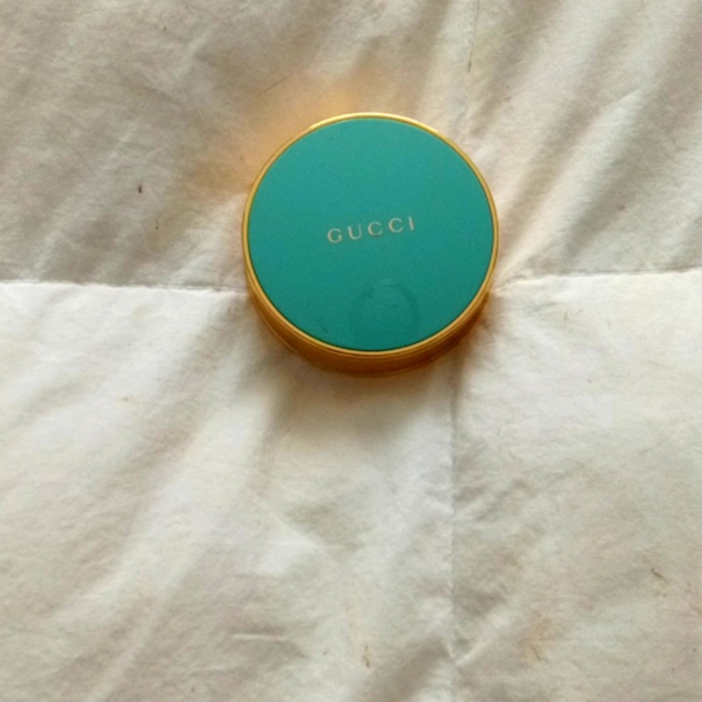 Gucchi bronzer 04